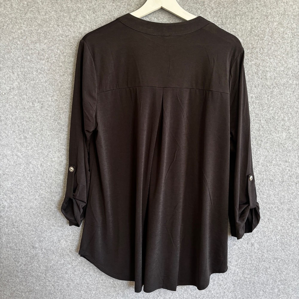 NEW Dear Scarlett Flattering Black 3/4 sleeve Lightweight Breathable Top L - Picture 3 of 10